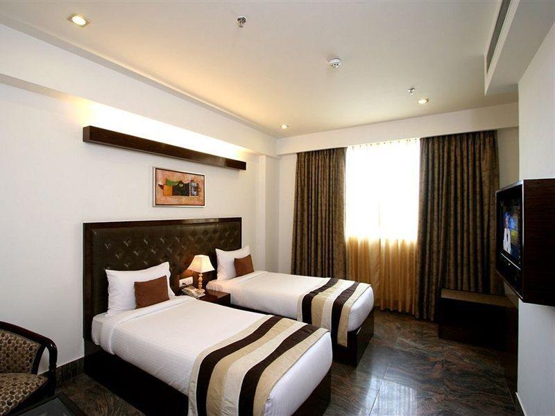 Taurus Sarovar Portico New Delhi Eksteriør bilde