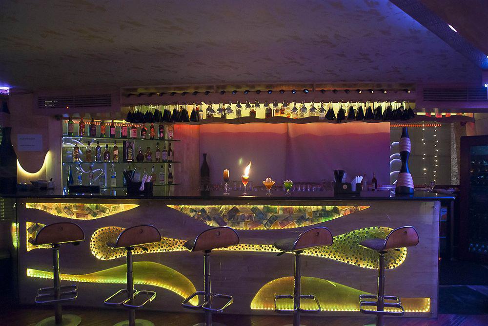 Taurus Sarovar Portico New Delhi Eksteriør bilde