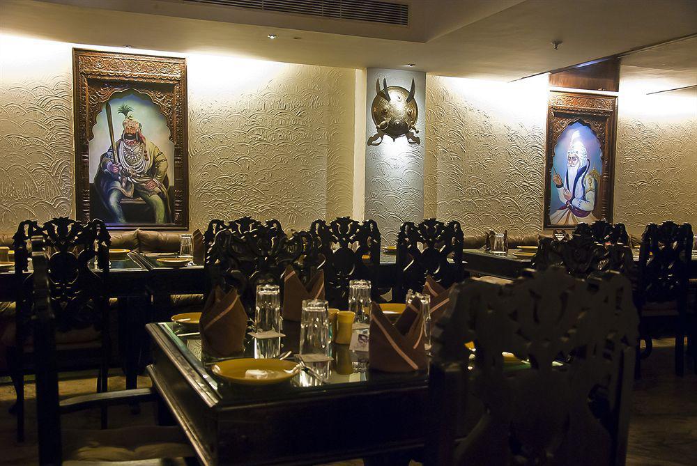 Taurus Sarovar Portico New Delhi Eksteriør bilde
